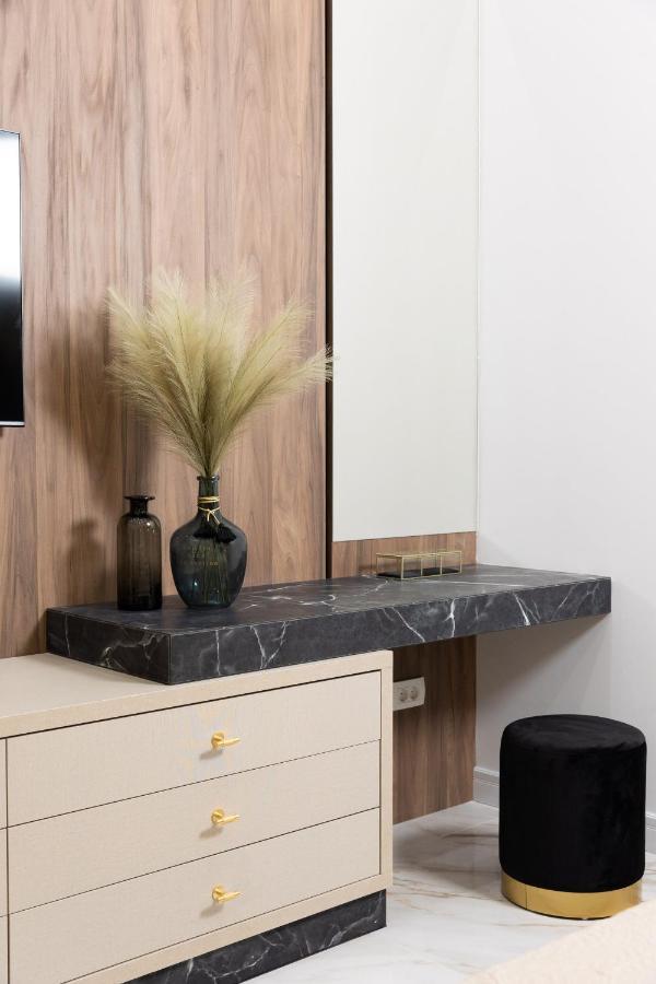 Savannah Apartman *